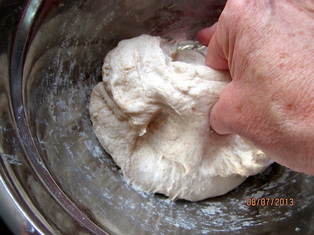 This image has an empty alt attribute; its file name is 0ef64-forkish2bpinching2bdough.jpg