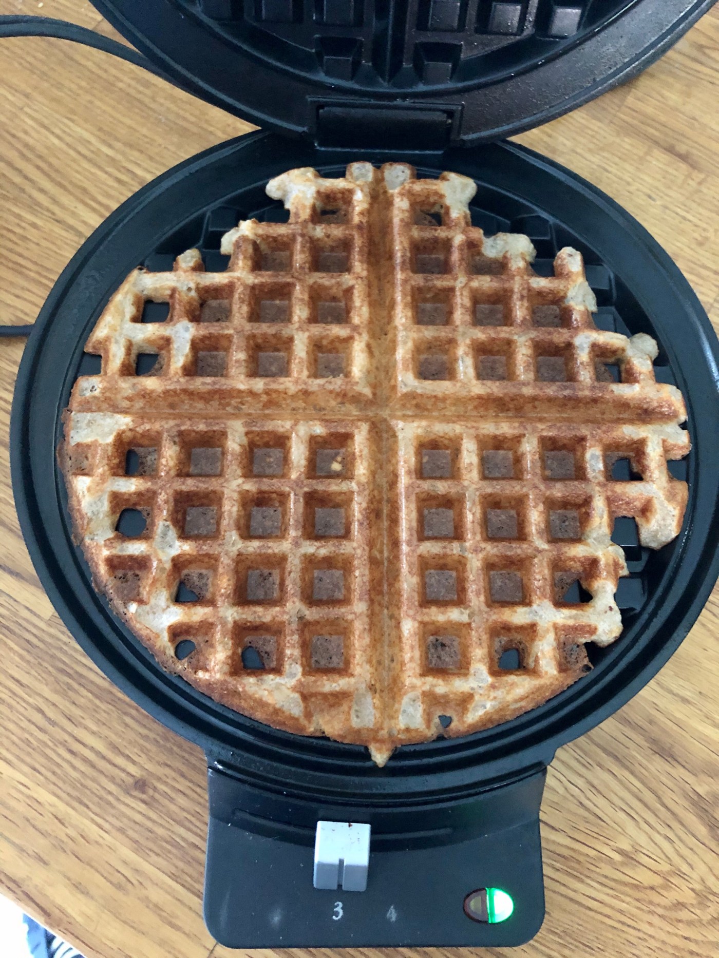 SAUERTEIG-WAFFELN MIT WALNUSS-SAHNE – Brot & Meer SAUERTEIG-WAFFELN MIT WALNUSS-SAHNE – Brot & Meer